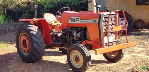 Trator Massey Ferguson 235 4x2 Ano 81 Em Sertãozinho Sp à Venda 412661