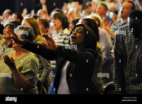 Pentecostal Worship Stock Photos & Pentecostal Worship Stock Images - Alamy