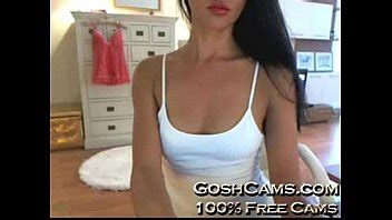 Increíble hermosa latina bronceada en tacones altos burlándose de la silla XVIDEOS