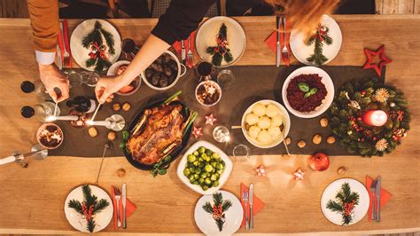 Festliche Tafel Weihnachten 2025 Yoshi Katheryn