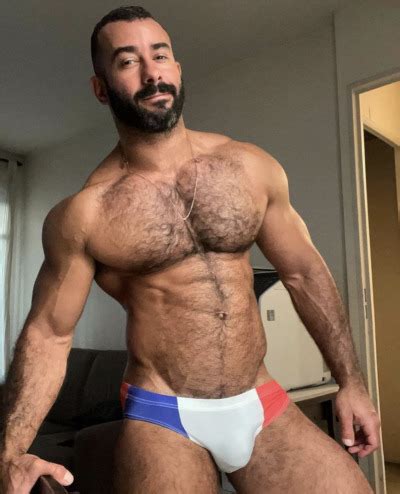 Post Hot Naked And Well Endowed Guys Tumblr Tumbex