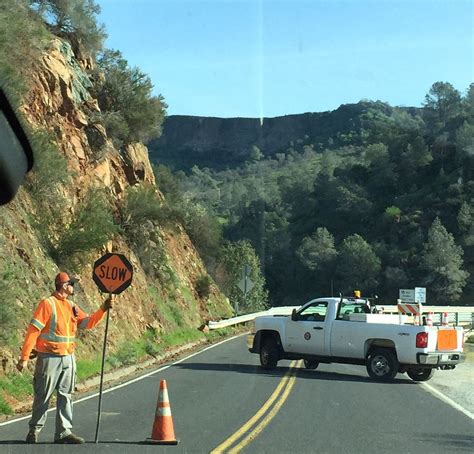 Rockslide Removal Work Delays Traffic At Lake Tulloch Bridge | myMotherLode.com