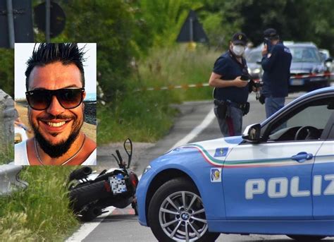 Roberto Colosimo Morto A 39 Anni Nell Incidente A Carpineti Chi Era La