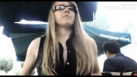 Blonde Camshow At Public CafÃ