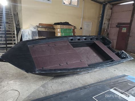 Лодка из пнд пластика моторная гребная Viper 480 купить
