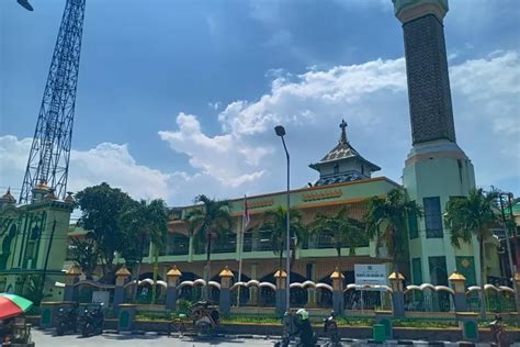 Melihat Masjid Kauman Tertua Dan Terbesar Di Jawa Tengah Dibangun Pada