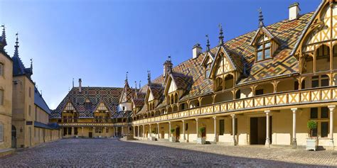 Les Caves de lOrangerie Château de Savigny les Beaune Savigny lès