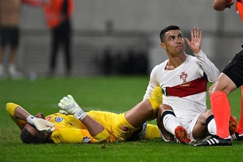 Hasil Slovakia Vs Portugal Skor 0 1 Bola Net