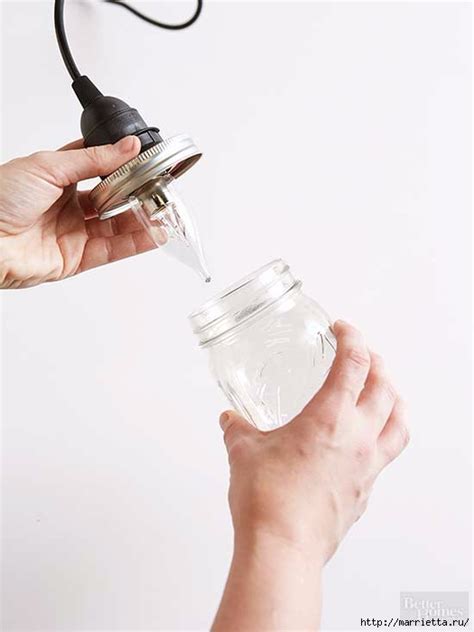 Креативный светильник из стеклянных банок