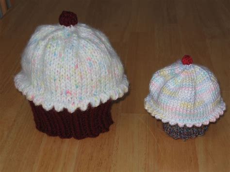 Cupcake Hat Pattern Ms Life S Place Hat Patterns Free Knitting