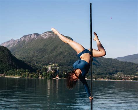 Savoie Pole Dance Une Discipline Qui S Duit De Plus En Plus