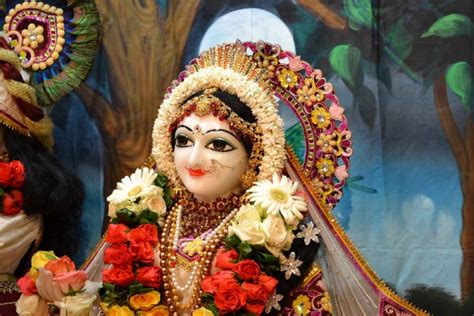 Sri Sri Radha Vrindavana Chandra Mandir – Vrindavana – Hare Krishna Centers