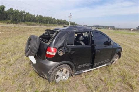 Un auto despisto y volcó en la Autovia 14 Infopalmares