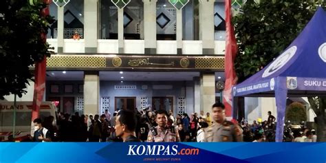 Pengungsian Korban Kebakaran Gambir Dipusatkan Di Kantor Pemkot Jakarta