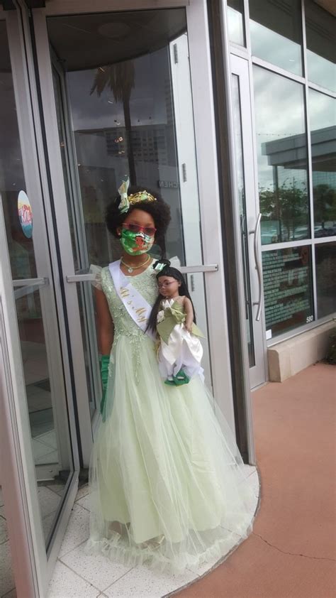 Pin By Maxine Wiggins On 11th Birthday Princess Tiana Party Princess