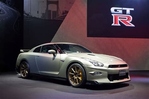 Nissan Gt R R Facelift Nismo V Hp Awd Dct