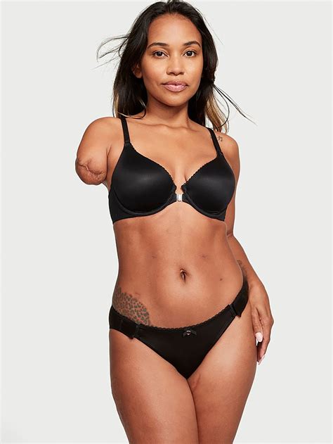 La marque Victoria s Secret lance sa première collection de lingerie inclusive