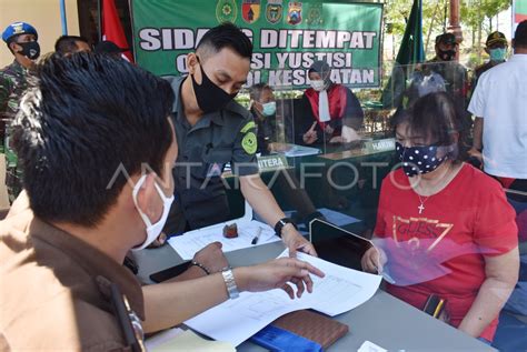 OPERASI YUSTISI COVID 19 DI MADIUN ANTARA Foto