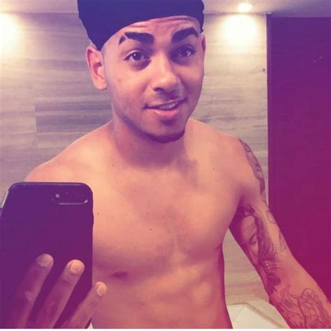 Ozuna Gay Pol Mica Por El V Deo Porno Gay Con El Que Le Han Chantajeado Cromosomax