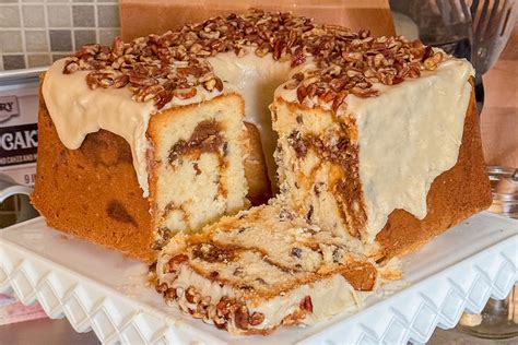 Mile High Butter Pecan Pound Cake Old Country Kitchenware