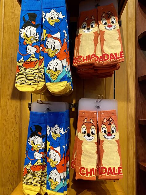 15 Best Disneyland Souvenirs To Buy