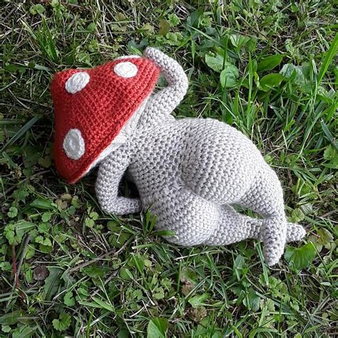 Thicc Mushroom Lady Rcrochet