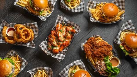 Best Buffalo Chicken Tender Restaurants In Tweed Heads South Doordash