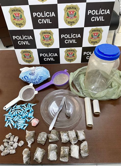 Pol Cia Civil Prende Suspeito De Tr Fico Que Escondia Drogas Em Casa