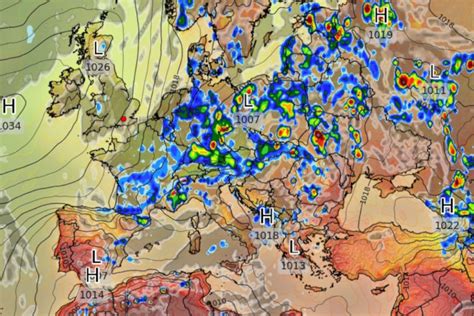 Gdzie jest burza Alerty RCB i ostrzeżenia na sobotę 1 czerwca POGODA