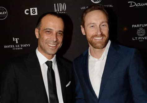 Filip Nikolic sa fille de 17 ans Sasha partage d audacieuses photos en bikini en pleine forêt