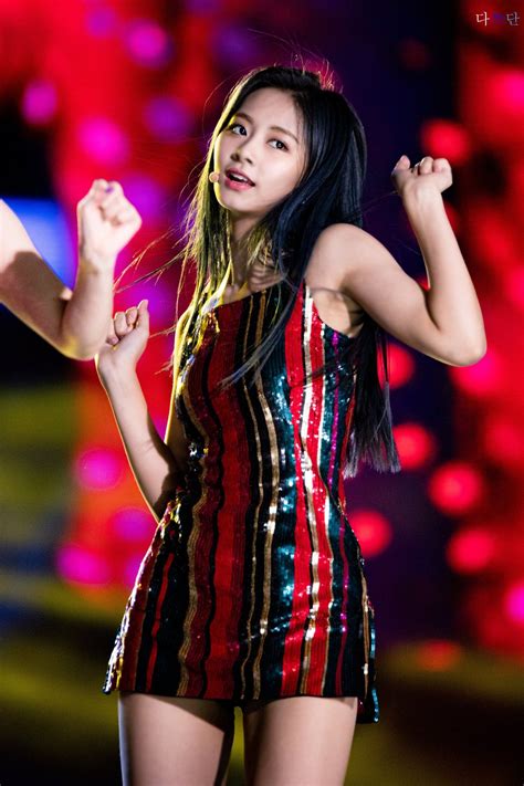 Twice Tzuyu 191006 Sbs Super Concert Kpop Girls Attractive Girls