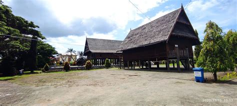 Mengenal Budaya Mamuju Melalui Rumah Adat dan Museum Sejarah Manakarra ...