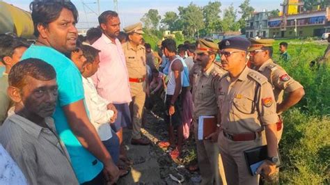 Dead Body Of Youth Found On Railway Track In Amroha RPF Jawans Accused