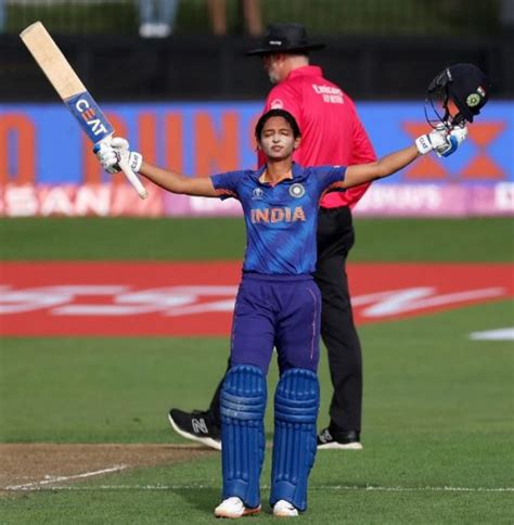 Harmanpreet Kaur Wiki, Height, Age, Boyfriend, Family, Biography & More ...