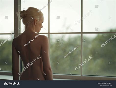 500 124 Naked Women Images Stock Photos 3D Objects Vectors