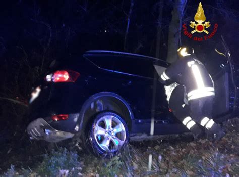 Macerata Tragico Incidente Stradale Nella Notte Morto Un Uomo