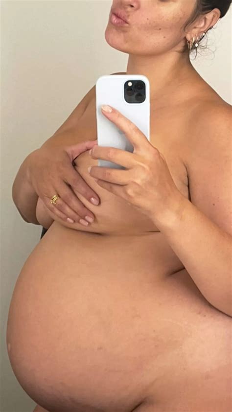 Ashley Graham Poses Completely Naked With Glowing Bump As She Prepares To Give Birth Daily Star