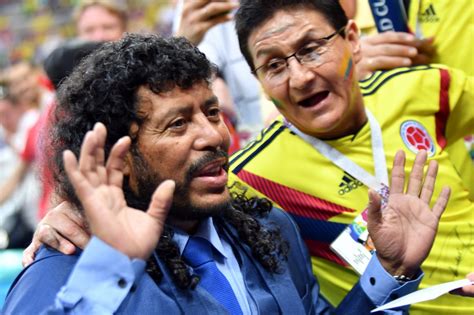 La Imagen René Higuita Cumplió Se Cortó El Cabello Rcn Radio