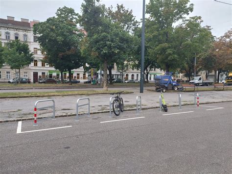 Direkt Beim Alszeilenmarkt Neue Radb Gel Am Leopold Kunschak Platz