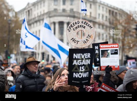 London Uk Nov Pro Israeli Protesters At The March Against