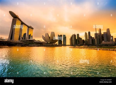 Sand Hotel Singapur Fotos Und Bildmaterial In Hoher Auflösung Alamy