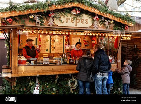 Christmas Market Stall; Hanover; Germany Stock Photo - Alamy