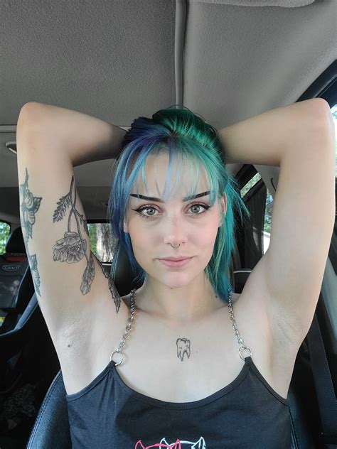 Doublel Porn Lover On Twitter Liltittypunkgf I Have A Huge Foot Fetish And Truly Like