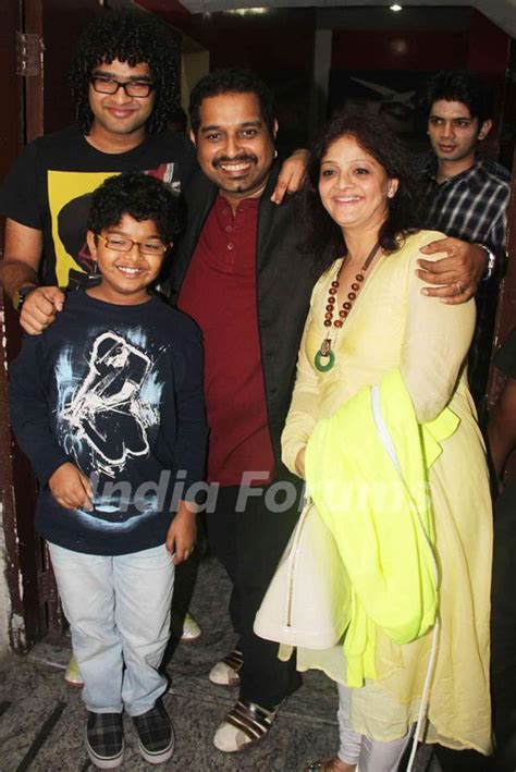 Shankar Mahadevan with family at Don 2 special screening at PVR Media