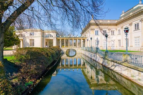 Lazienki Park and Royal Palace in Warsaw, Poland. Editorial Stock Image - Image of king, baroque ...