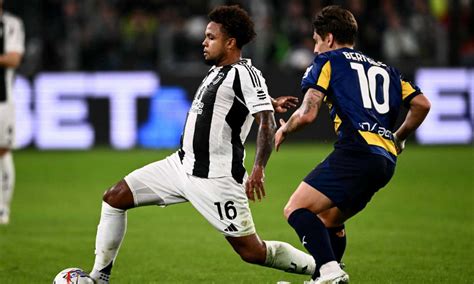 Juventus Parma Top E Flop Al Danilo Che Fatica Cambiaso Sbaglia