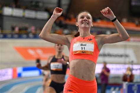 Bol Breaks World Indoor 400m Record With 49 24 In Apeldoorn Report