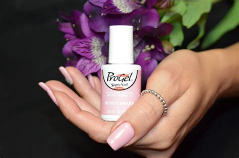 Rysichka Gel Polish Progel Berry Shake