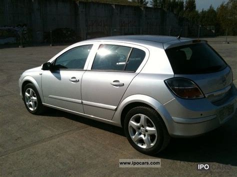 2007 Opel Astra 1.7 CDTI - Car Photo and Specs