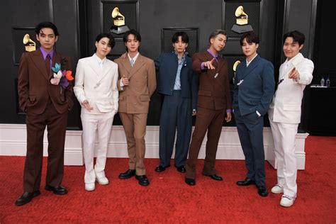 All BTS Members Reunite at Grammys 2022 Red Carpet Looking Dapper — See ...